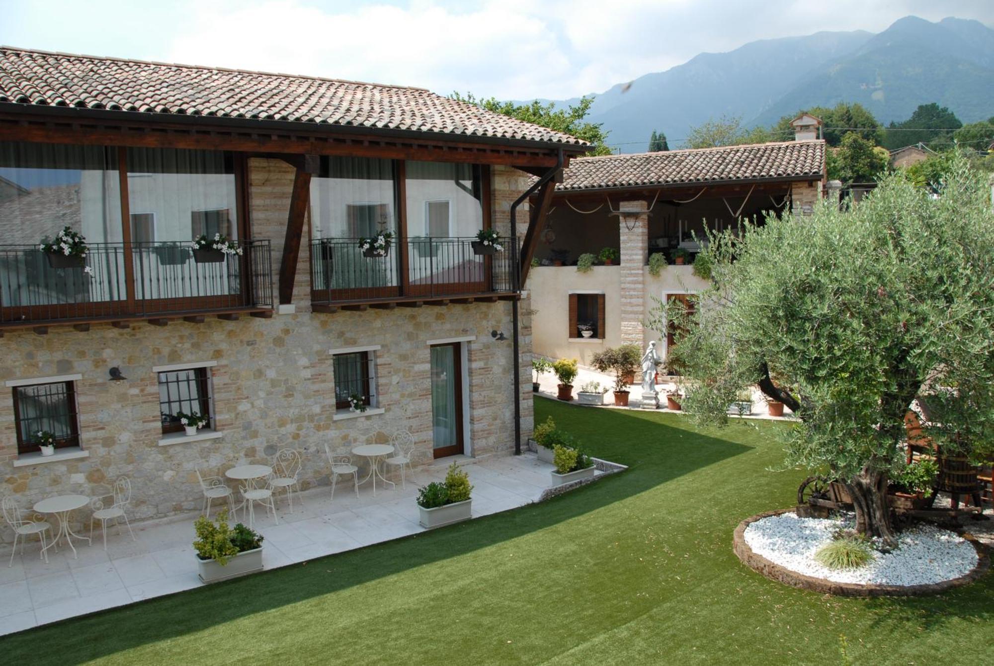 B&B Al Fienile Paderno del Grappa Exterior photo